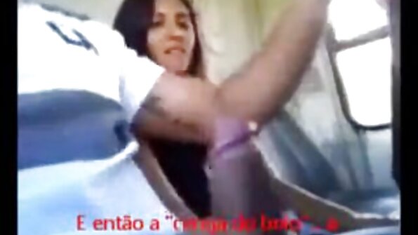 الرجل مع وشم الذراع اكبر موقع سكس عالمي مترجم يأخذ أكثر مفلس لاسي أصلع الأحمق