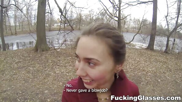 سمراء من يحب سكس عالمي مترجم امهات التعامل مع الديك يحصل كس صدم